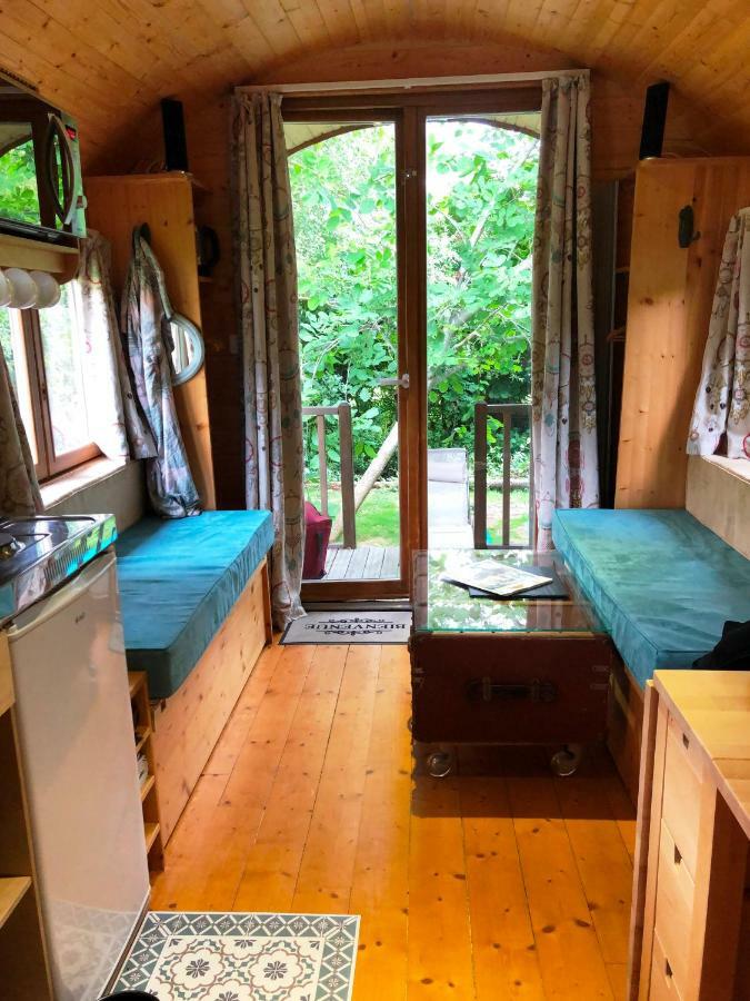 Millygite Chalet-On-Wheels By The River מראה חיצוני תמונה